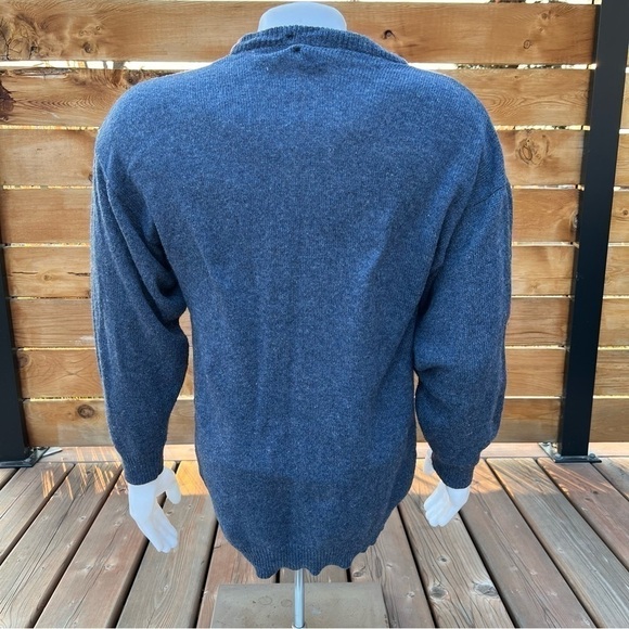 Vintage V-Neck Geometric Shetland Wool Print Sweater - Picture 3 of 10